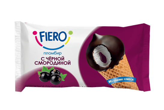 香草味冰淇淋圣代与"黑加仑果酱"在华夫饼糖锥含可可釉